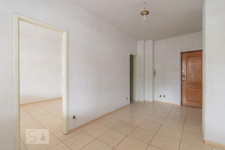 Sala de apartamento para alugar com 2 quartos, 60m² em Centro, Rio de Janeiro