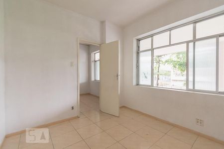 Quarto 1 de apartamento para alugar com 2 quartos, 60m² em Centro, Rio de Janeiro