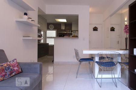 Sala de apartamento para alugar com 3 quartos, 90m² em Consolação, São Paulo