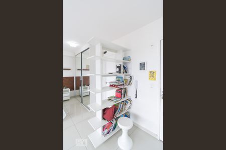 Studio Entrada de kitnet/studio para alugar com 1 quarto, 43m² em Santo Amaro, São Paulo