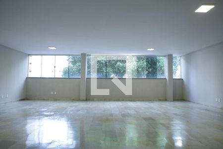 Apartamento para alugar com 5 quartos, 350m² em Setor Bueno, Goiânia