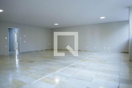 Apartamento para alugar com 5 quartos, 350m² em Setor Bueno, Goiânia