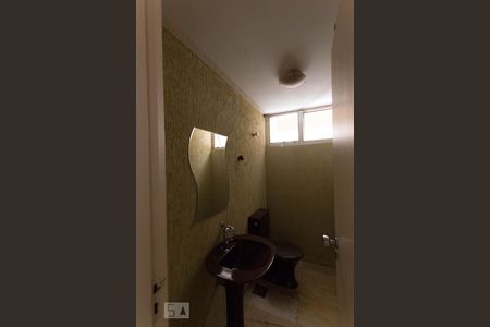 Banheiro da Suíte de apartamento para alugar com 4 quartos, 350m² em Setor Bueno, Goiânia