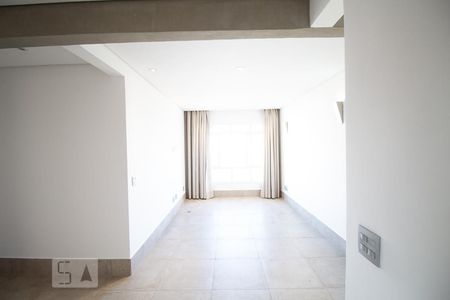Sala de apartamento para alugar com 2 quartos, 69m² em Mirandópolis, São Paulo
