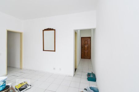 Sala de apartamento para alugar com 2 quartos, 50m² em Olaria, Rio de Janeiro