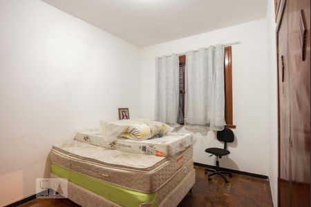 Quarto  de casa à venda com 3 quartos, 360m² em Nova Cachoeirinha, Belo Horizonte