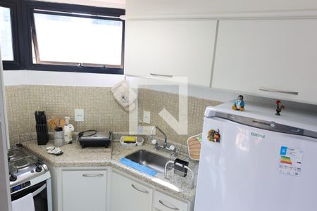 Cozinha de kitnet/studio à venda com 1 quarto, 45m² em Vila Nova Conceição, São Paulo