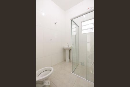 Banheiro  de kitnet/studio para alugar com 1 quarto, 30m² em Vila Prudente, São Paulo