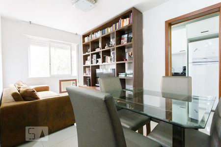 Sala de apartamento à venda com 1 quarto, 41m² em Jardim do Salso, Porto Alegre