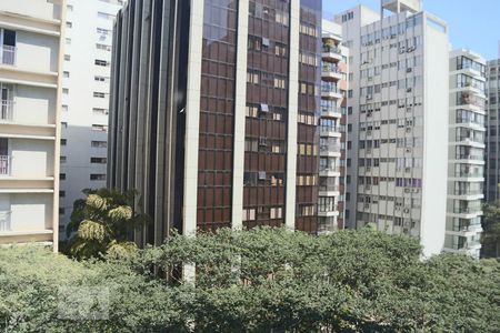 Vista de apartamento à venda com 3 quartos, 140m² em Higienópolis, São Paulo