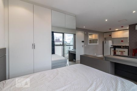 Quarto de kitnet/studio para alugar com 1 quarto, 30m² em Rebouças, Curitiba