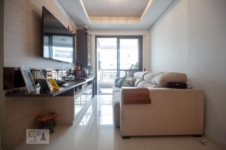 Apartamento para alugar com 75m², 2 quartos e 2 vagasSala