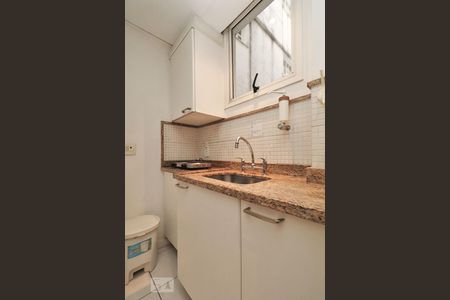 Cozinha. de apartamento para alugar com 1 quarto, 40m² em Copacabana, Rio de Janeiro