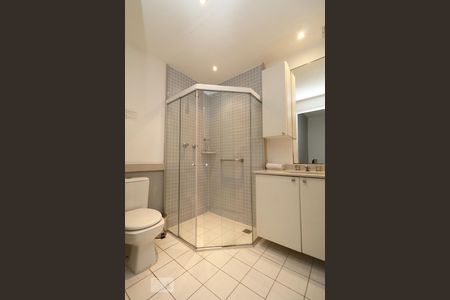 Banheiro Social. de apartamento para alugar com 1 quarto, 40m² em Copacabana, Rio de Janeiro