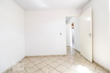 Quarto 2 de casa para alugar com 2 quartos, 85m² em Jardim América, Goiânia