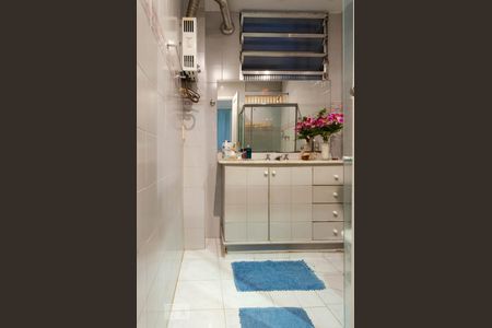 Banheiro de apartamento para alugar com 2 quartos, 70m² em Ipanema, Rio de Janeiro