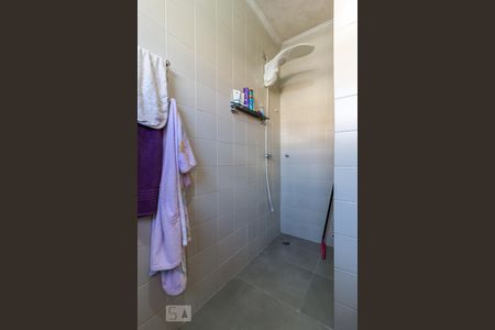 Banheiro de casa para alugar com 3 quartos, 80m² em Vila Anglo Brasileira, São Paulo