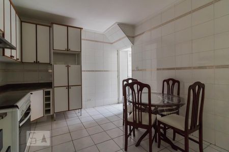 Cozinha de casa à venda com 2 quartos, 150m² em Vila Augusta, Guarulhos