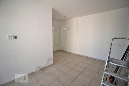 Sala de apartamento para alugar com 2 quartos, 56m² em Pechincha, Rio de Janeiro