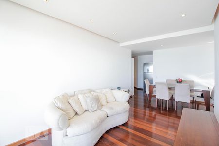 Sala de apartamento para alugar com 1 quarto, 67m² em Barra da Tijuca, Rio de Janeiro