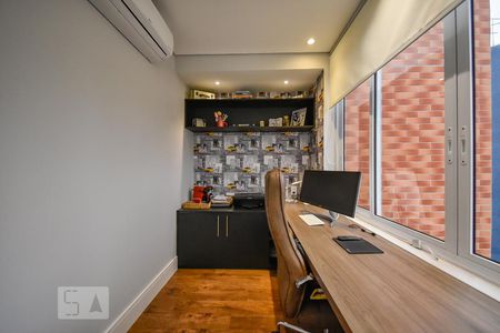 Escritório de apartamento à venda com 4 quartos, 192m² em Vila Andrade, São Paulo