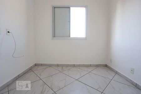 Quarto 1 de apartamento para alugar com 2 quartos, 50m² em Jardim Roberto, Osasco