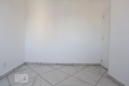 Quarto 1 de apartamento para alugar com 2 quartos, 50m² em Jardim Roberto, Osasco