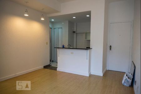 Sala de apartamento à venda com 2 quartos, 70m² em Copacabana, Rio de Janeiro