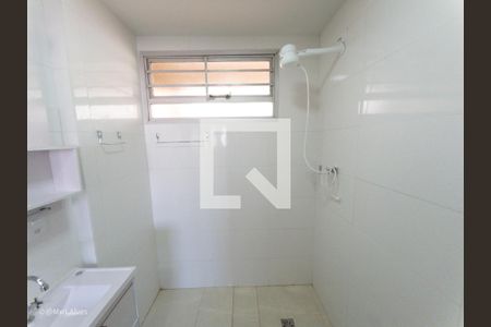 Banheiro de apartamento à venda com 1 quarto, 45m² em Botafogo, Campinas