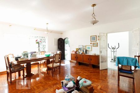 Sala  de casa à venda com 3 quartos, 287m² em Vila Bertioga, São Paulo