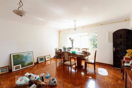 Sala  de casa à venda com 3 quartos, 287m² em Vila Bertioga, São Paulo