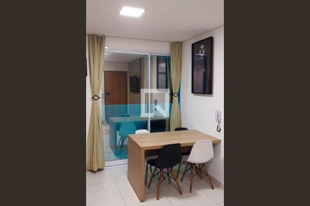 Sala de apartamento para alugar com 1 quarto, 40m² em Jardim Goiás, Goiânia