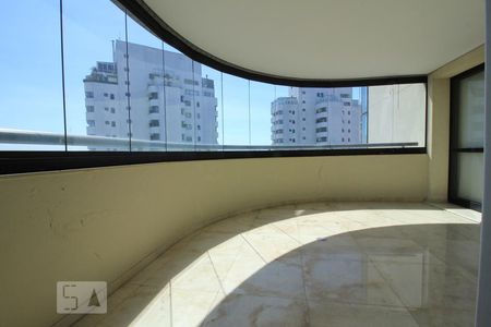 Varanda de apartamento para alugar com 4 quartos, 550m² em Real Parque, São Paulo