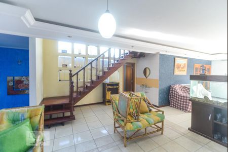 Sala de casa à venda com 3 quartos, 200m² em Vila Divina Pastora, São Paulo