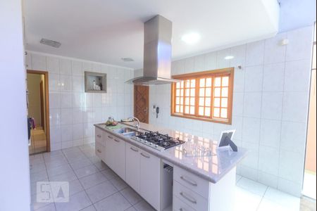 Cozinha de casa para alugar com 3 quartos, 450m² em Vila Divina Pastora, São Paulo