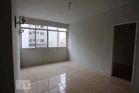 Sala de apartamento à venda com 2 quartos, 77m² em Icaraí, Niterói