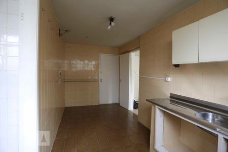 Cozinha de apartamento à venda com 2 quartos, 77m² em Icaraí, Niterói