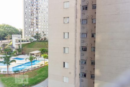 Vista  de apartamento para alugar com 3 quartos, 65m² em Umuarama, Osasco