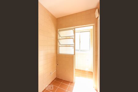 Cozinha de apartamento para alugar com 1 quarto, 46m² em Jardim Botânico, Porto Alegre