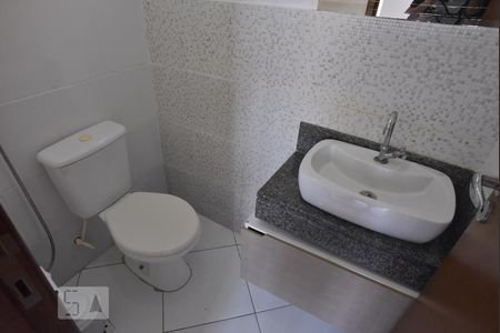 Lavabo de casa de condomínio para alugar com 2 quartos, 90m² em Tanque, Rio de Janeiro