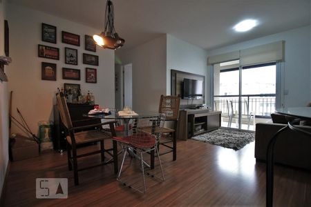 Sala de apartamento para alugar com 3 quartos, 70m² em Jardim Parque Morumbi, São Paulo