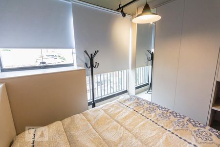 Quarto Varanda de kitnet/studio para alugar com 1 quarto, 26m² em Bom Retiro, São Paulo