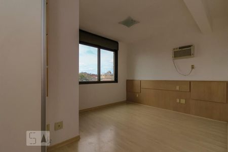 Dormitório 1 Suite de apartamento à venda com 3 quartos, 102m² em Vila Ipiranga, Porto Alegre