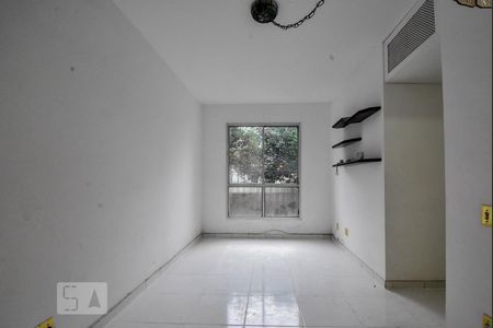 Sala de apartamento para alugar com 2 quartos, 50m² em Vila Inglesa, São Paulo
