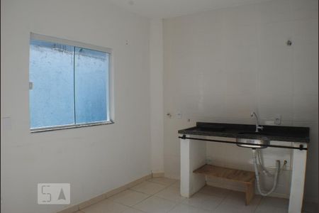 Sala/Cozinha de kitnet/studio para alugar com 1 quarto, 40m² em Vargem do Bom Jesus, Florianópolis