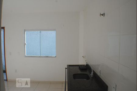 Cozinha de kitnet/studio para alugar com 1 quarto, 40m² em Vargem do Bom Jesus, Florianópolis