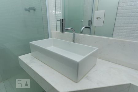 Detalhe do banheiro de apartamento à venda com 2 quartos, 50m² em Vila do Encontro, São Paulo