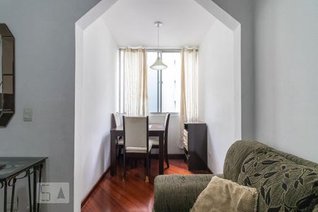 Sala de apartamento para alugar com 2 quartos, 50m² em Água Verde, Curitiba