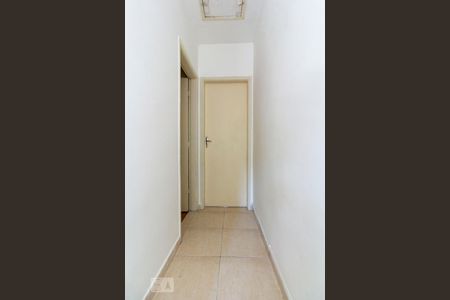 Corredor de casa para alugar com 2 quartos, 74m² em Parque Boturussu, São Paulo