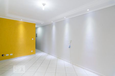 Sala de apartamento para alugar com 3 quartos, 80m² em Jardim Santo Antônio, Santo André